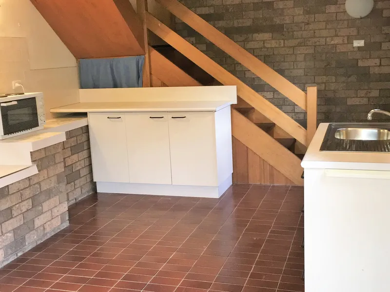 Convenient 2 Level One Bedroom Flat - Includes Water & Electricity Usage