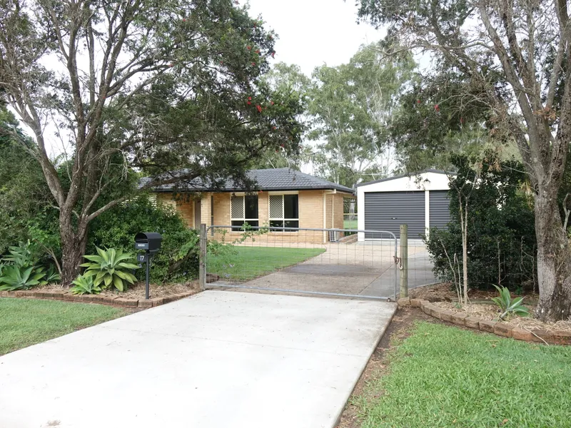 BEAUTIFULLY PRESENTED HOME IN QUIET STREET