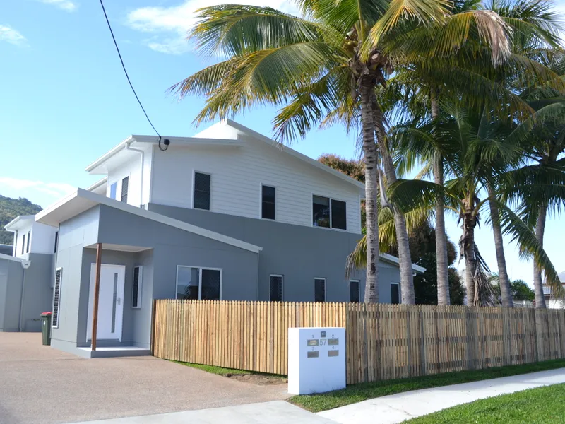 Impress your friends with a practical and stylish townhouse