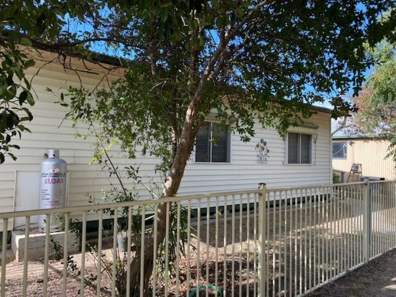 Great first home or investment property.