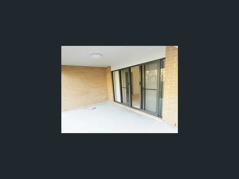 Low maintenance familly home with air conditioning