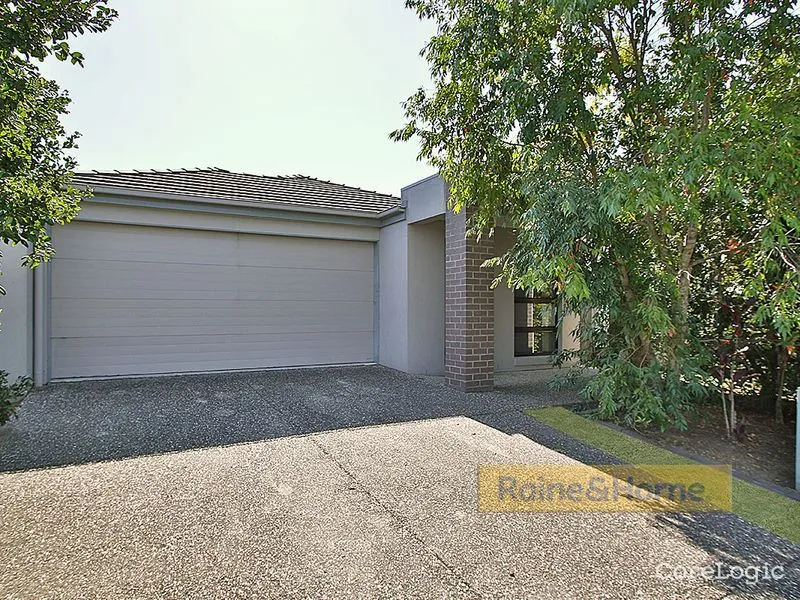 MODERN 3 BEDROOM FAMILY HOME WITH AIR CON.