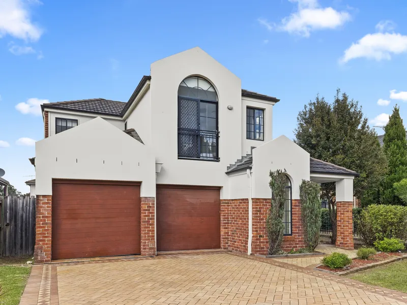 Executive 4 Bedroom Residence Located in Quakers Hill Premier Street
