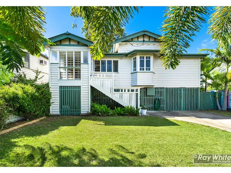 PERFECT GABLE HOME IN SOUTHSIDE LOCATION WITH REAR DECK!