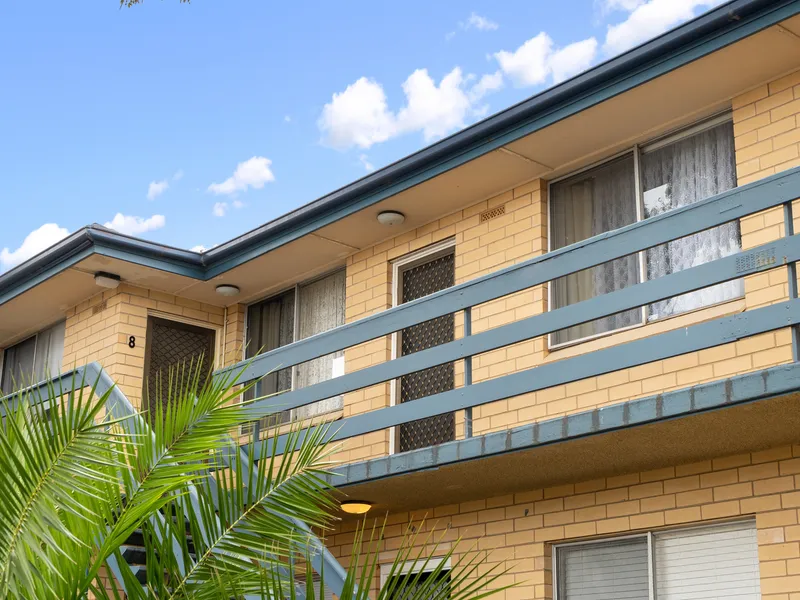 Situated in the stunning coastal suburb of Seacliff just moments away from the Esplanade, this immaculately presented two bedroom home awaits you