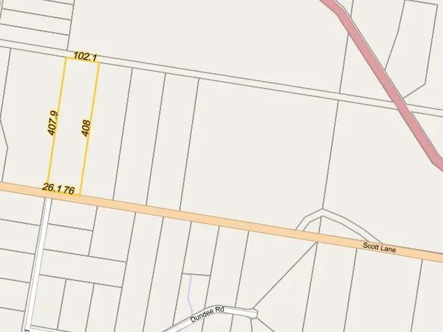 10 Acres in North Maclean