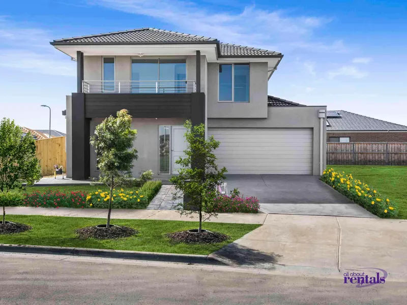 Near New 4 Bedroom Double Storey - Botanical Estate