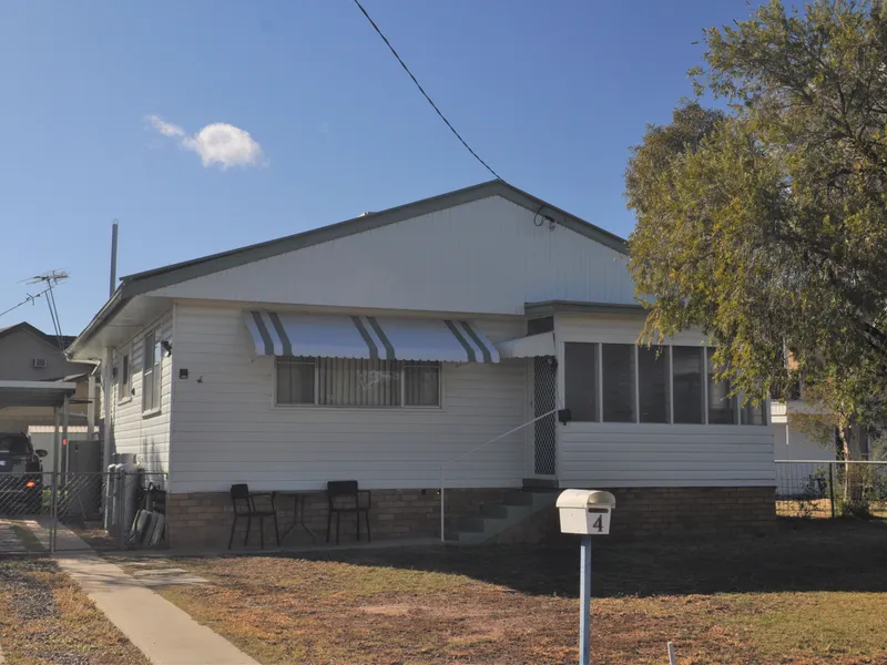 AFFORDABLE INVESTMENT - IDEAL FIRST HOME!