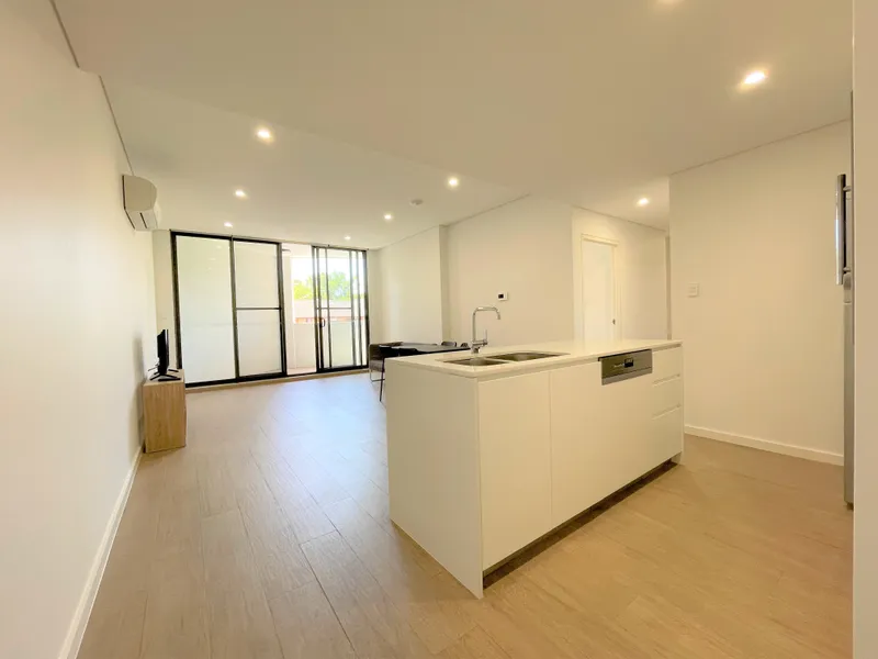 Modern Design 2 Bedroom Apartment at Ashfield