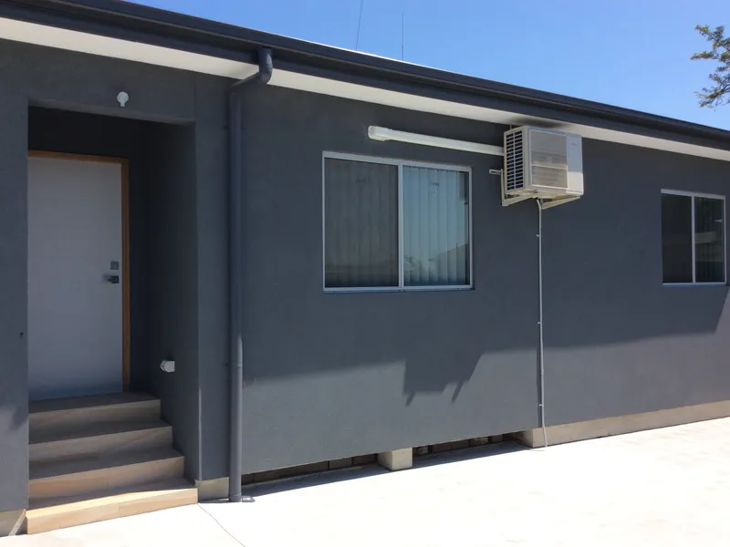 BRAND NEW MODERN GRANNY FLAT IN GREAT POSITION!