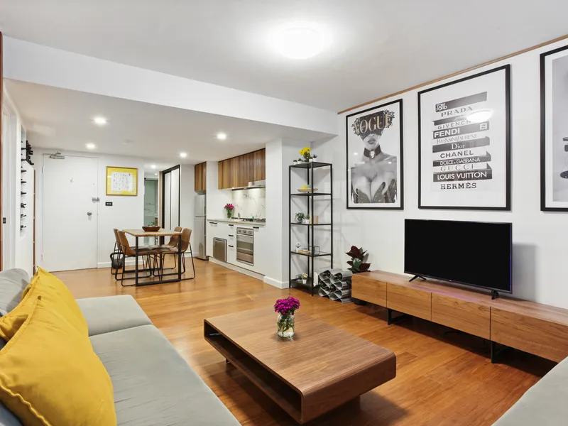 Luxury High-End Fully Furnished Unit in the Heart of Surry Hills