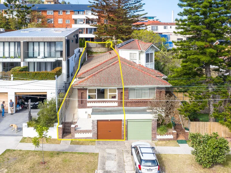 A Classic North Bondi Cottage With A Sunny North-East Aspect - 6 Month Lease