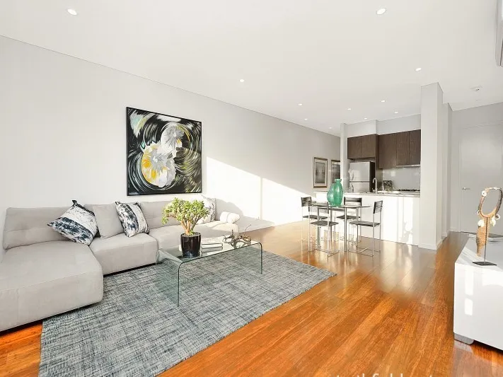 Stunning 2 Bedroom + 2 Bathroom Apartment in Boutique Complex