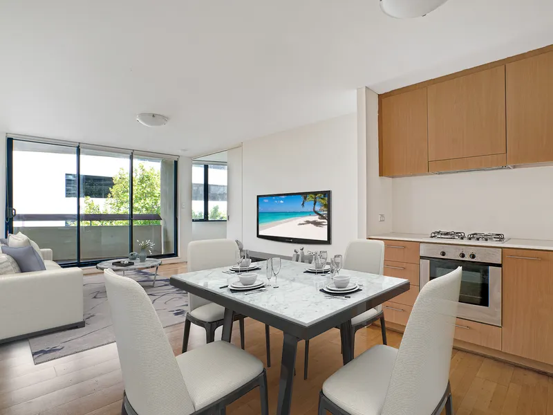 ONE WEEK RENT FREE - One Bedroom Apartment moments to Central Station