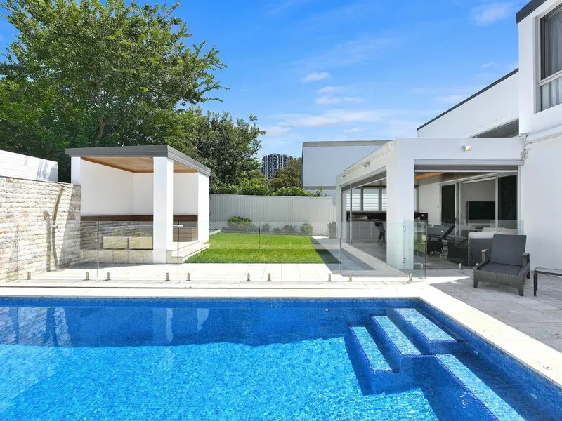 Luxurious Family Entertainer