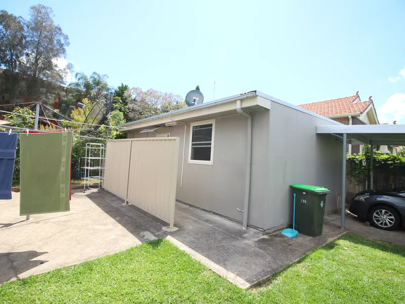 FULLY FURNISHED & CONVENIENTLY LOCATED
