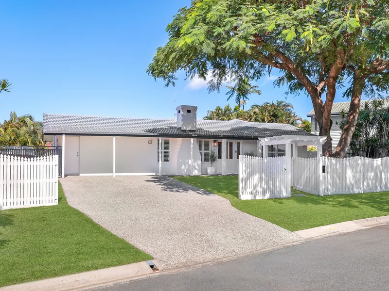 Serene Family Sanctuary, Fusing Classic and Contemporary Charm