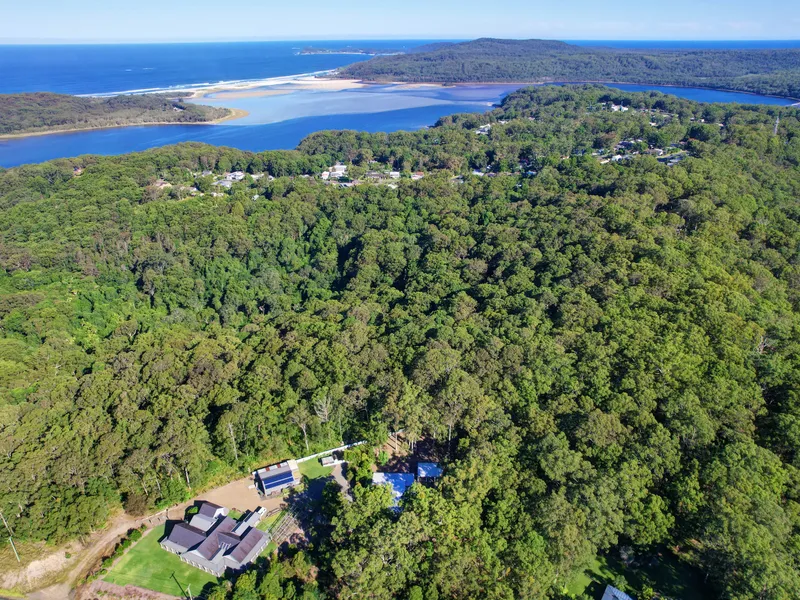 Architect-Designed Coastal Retreat (1.24 Acres)