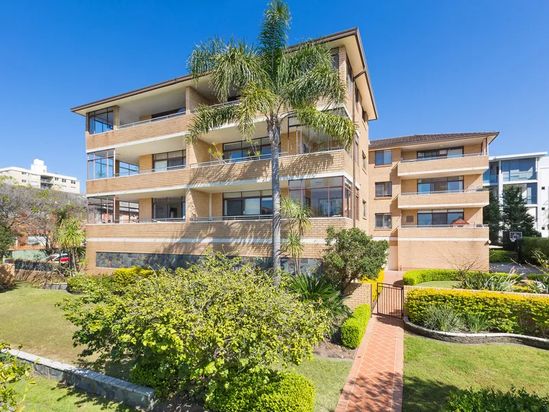 Lifestyle Investment | Stroll To The Beach