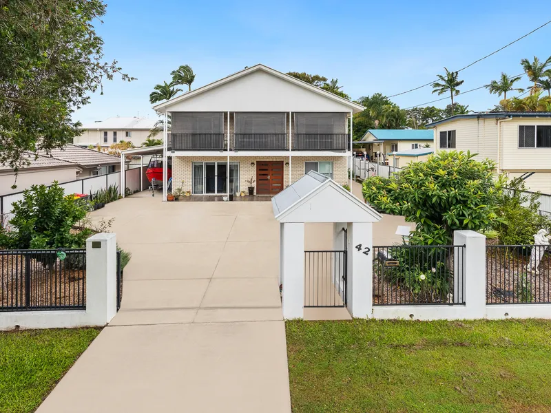 Stunning home minutes from Scarborough Beach.