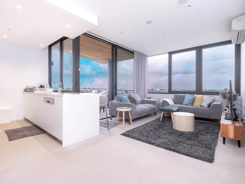 POSITION, LIFESTYLE and LUXURY