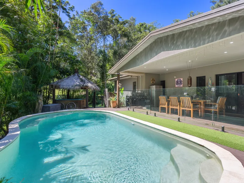 Mooloolah Valley’s Finest Residence &  3 BR Granny Flat