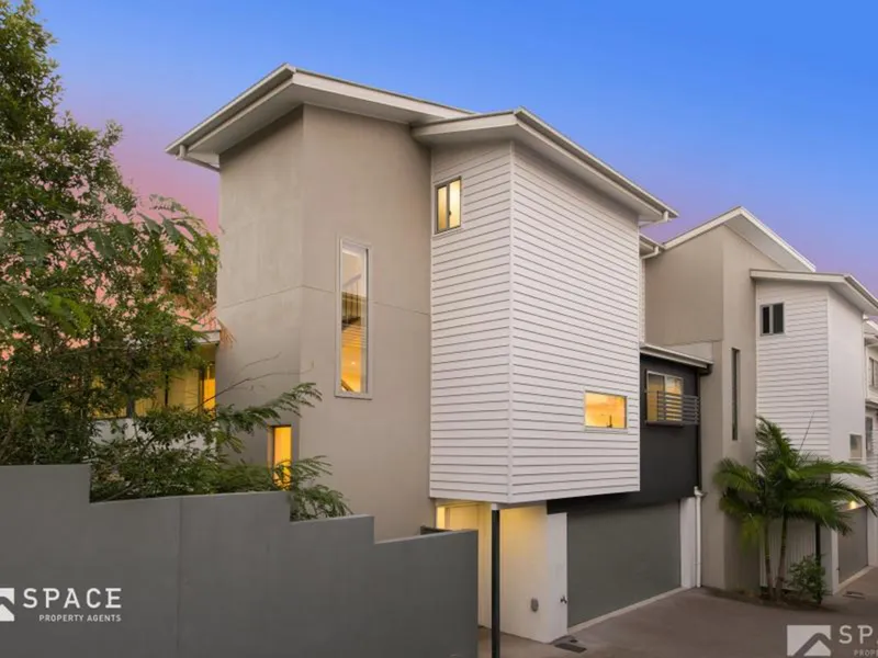 Contemporary Multi-Level Townhome