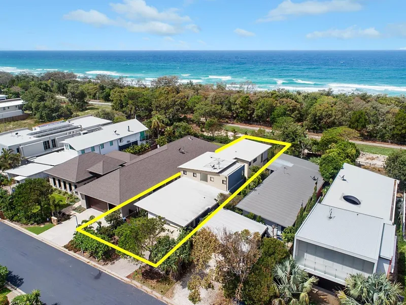 FURNISHED BEACHFRONT HOME