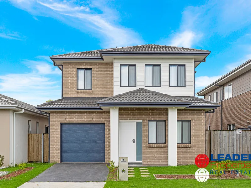 Near new double storey house, 4 bedrooms plus study ready to move in