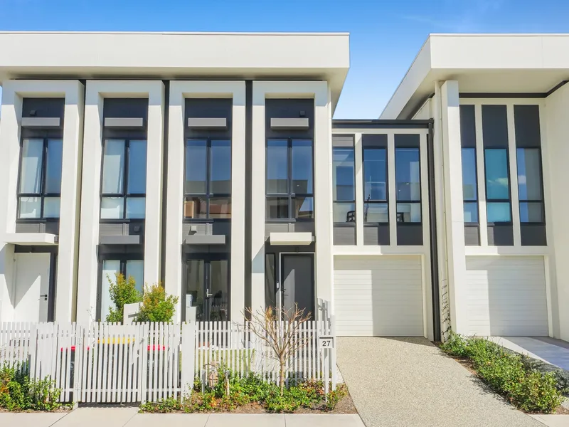 Modern townhouse living in Mount Annan