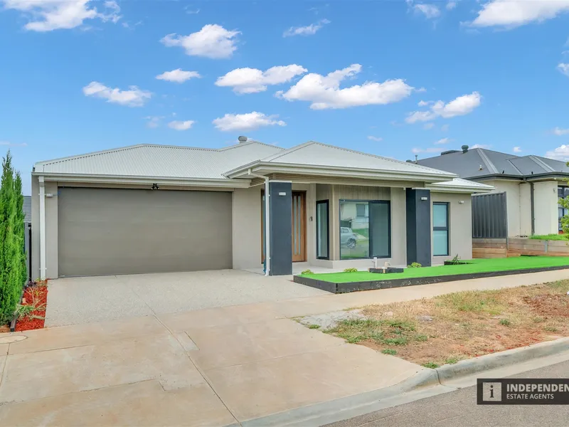 Brand New 4 Bedroom Home with 2 Ensuited Masters!