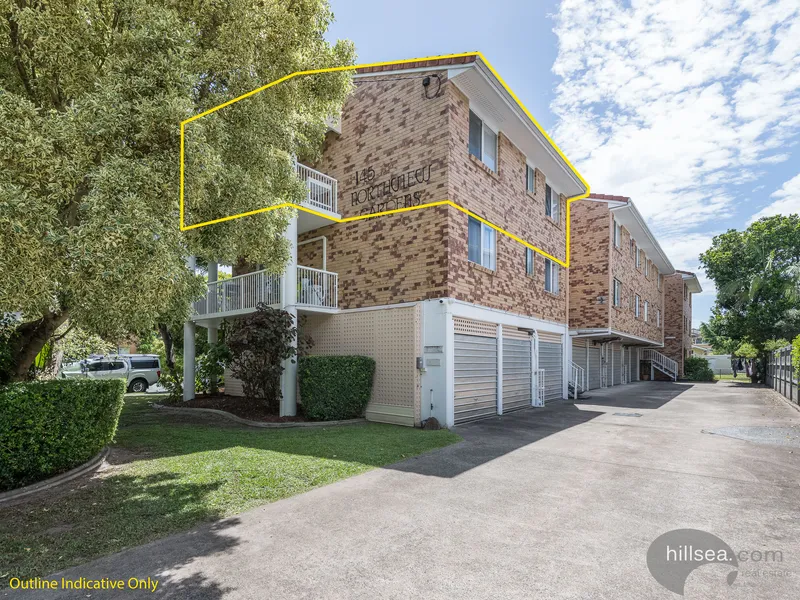 Wow top location close to the Broadwater