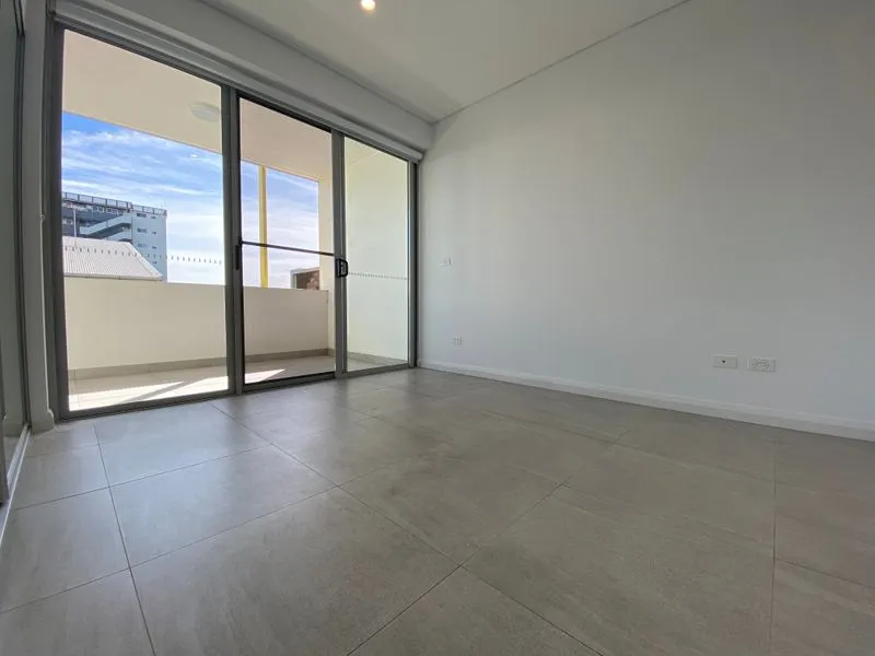 one of best apartment for rent second floor . 2 Bed 2 bath with Air-condition. $ 590 PW