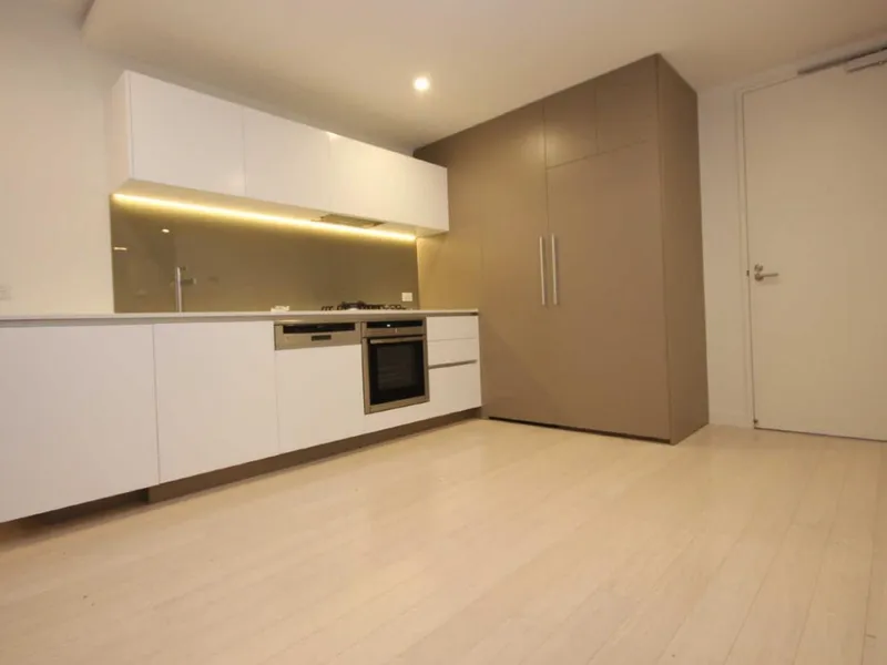 Spacious and Modern Two Bedroom Apartment in Perfect Location!
