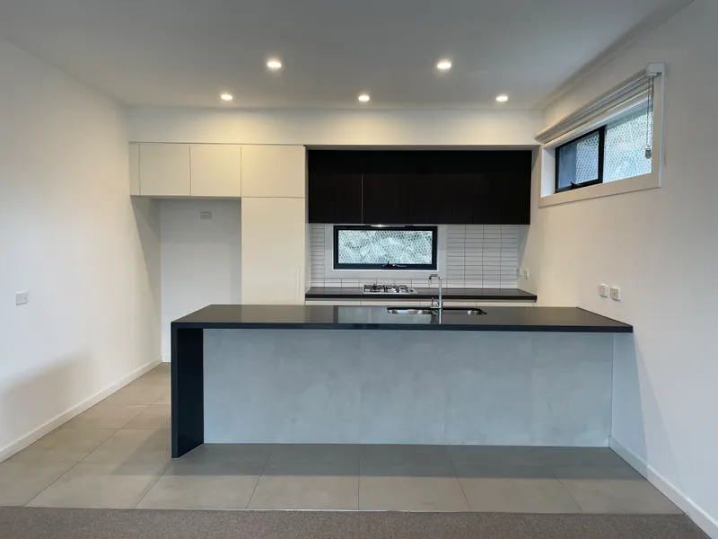 3 BEDROOM TOWNHOUSE WITH BEAUTIFUL VIEWS