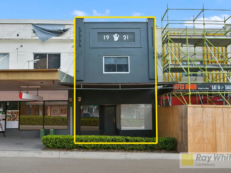 Ideal Shop & Residence in Blue Chip Location with Development Potential (STCA)