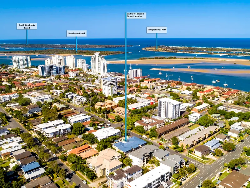 LOCATION LOCATION LOCATION Treat yourself to the lifestyle you deserve!