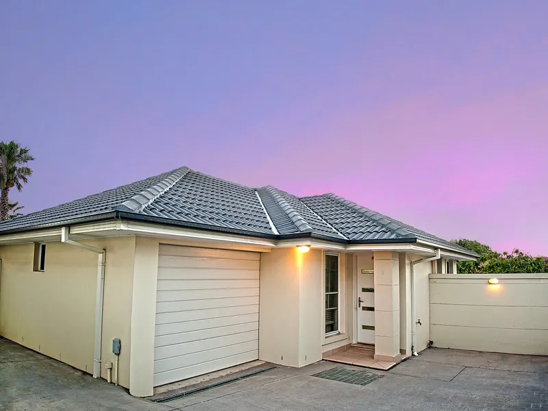 Stylish & Comfortable Freestanding Villa