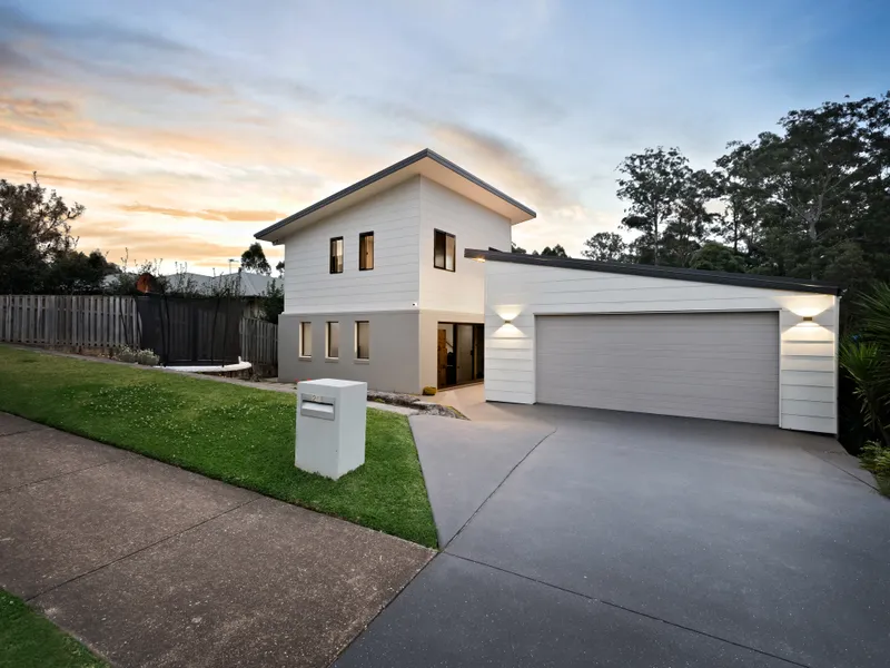 🏡 Exquisite 4-Bedroom Home with Dual Living Potential on 20 Swagman Road, Gilston 🏡