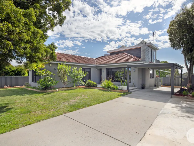 Modern Luxury Living Within Minutes to the CBD