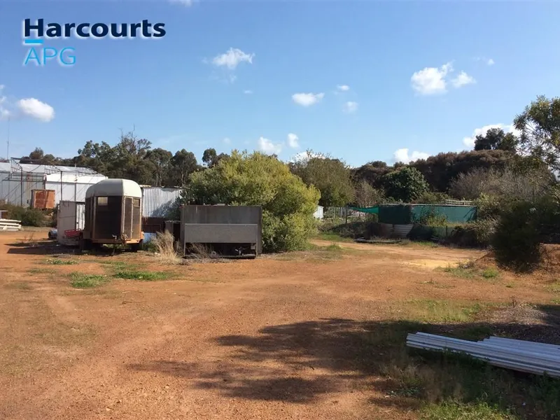 Large Residential Block Reduced - it's a Bargain