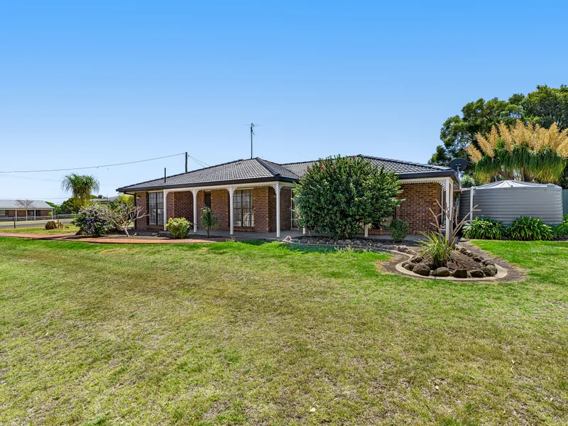 Freshly Renovated Four-Bedroom Family Home in Westbrook