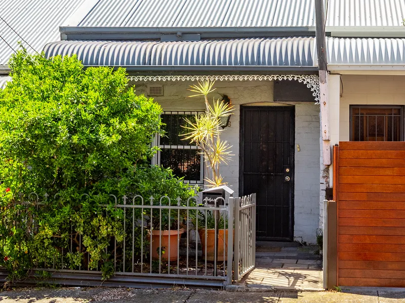 Perfectly positioned two bedroom terrace