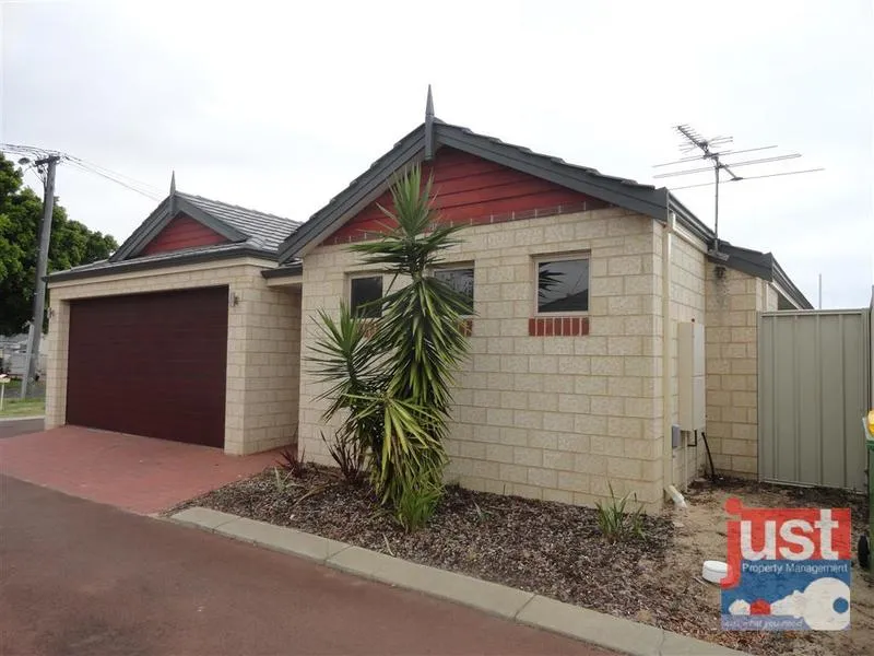 Modern Low Maintenance Unit Close to Amenities