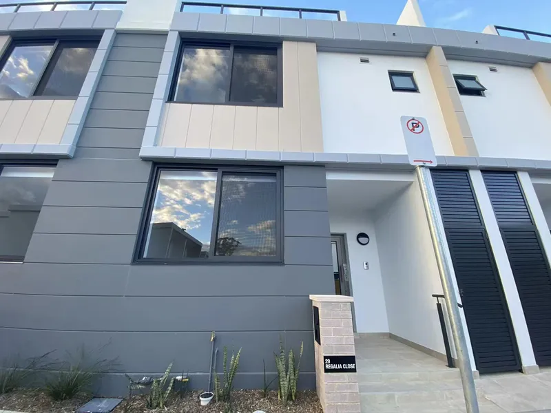 Town House -29/54 Stone Mason Drive Baulkham hills 3 Beds - 3 Baths - 2 Car space