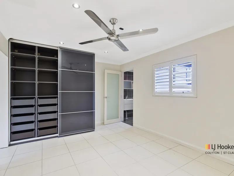 House & Granny Flat together with Double Garage, Available Now!