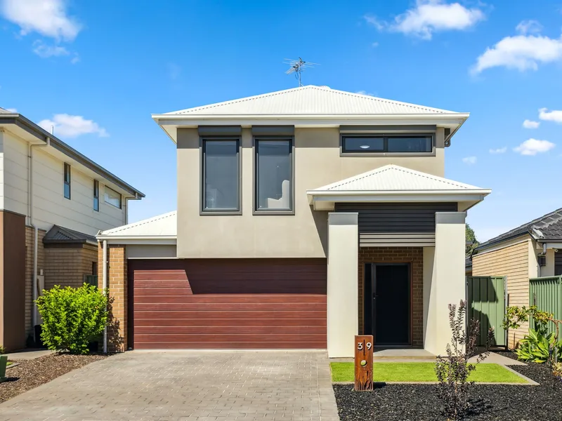 Sleek contemporary family home