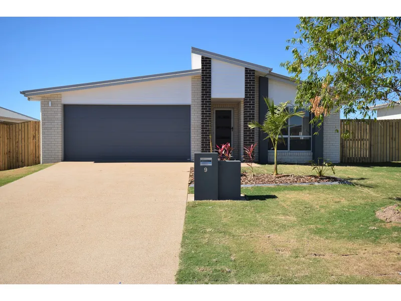 Modern 4 Bedroom home in family friendly estate