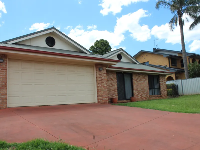 Great Family Home - Ready for its New Family!