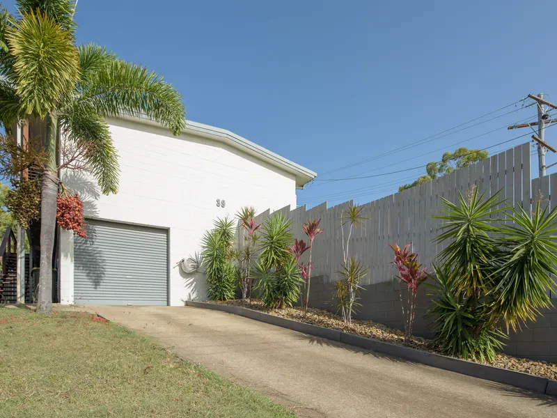 3 Bedroom home on an elevated block close to amenities!!!